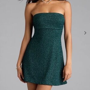 Elegant Green Strapless Dress